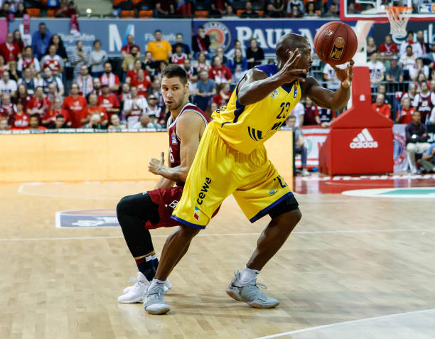 对于勒诺尔 对于勒诺尔