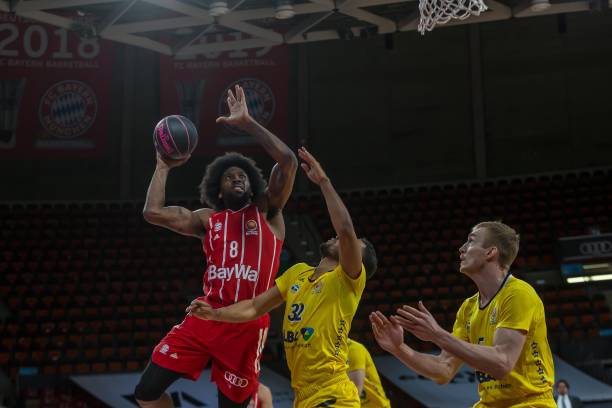 高的得分手 高的得分手