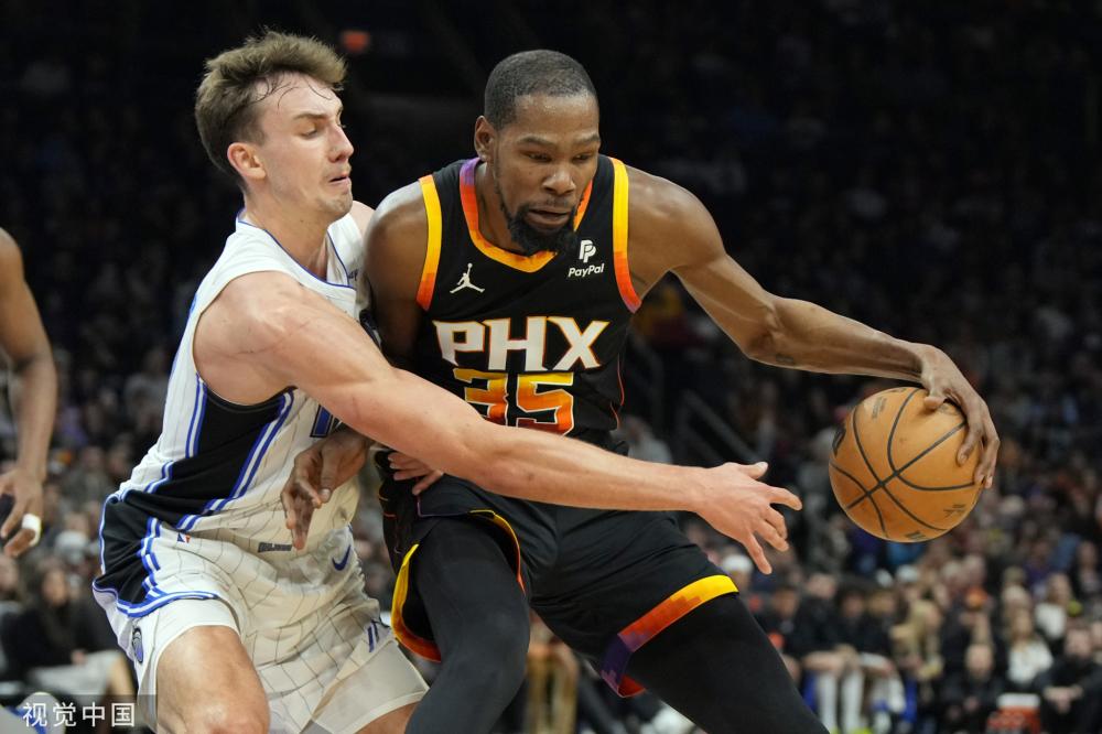 费和年薪中 费和年薪中